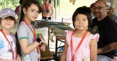 Kinderspielstadt Kinder bei Sprayart